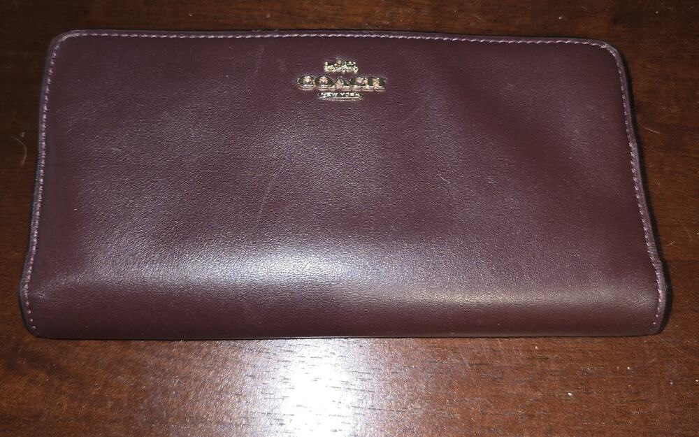 coach burgundy long wallet smooth leather Style F1677 51936
